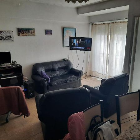 Habitacion En Casa De Flia A Compartir Con Otro Masculino Мар-дель-Плата Экстерьер фото